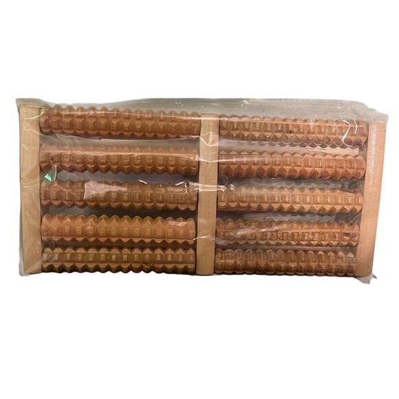 NWT Wooden Rolling Bead Foot Massager - Picture 3 of 3